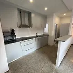 Apartamento Center 3 *